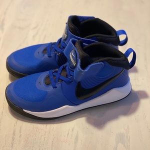 Blue Nike Boys Basketball Shoes Size 1
